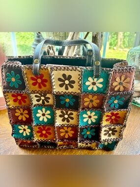 Isabella Fiore Floral Patchwork Tote